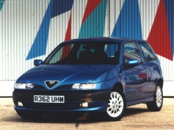 Alfa Romeo 145