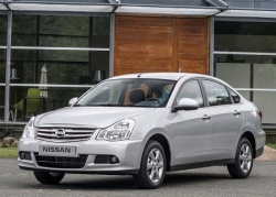 Nissan Almera