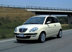 Lancia Ypsilon