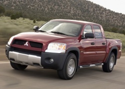 Mitsubishi Raider DuroCross