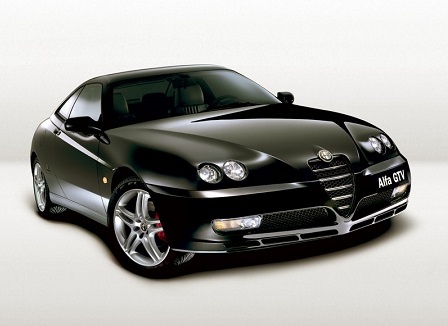 Alfa Romeo GTV 2003 год вид спереди