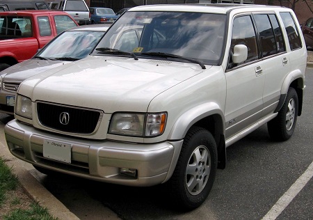 Acura SLX вид спереди